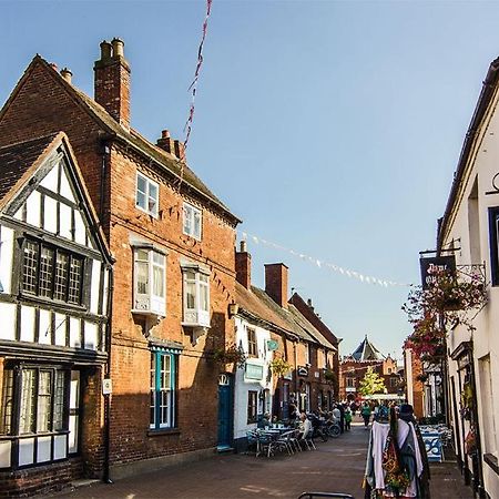Cosy Lichfield Apartment Bagian luar foto